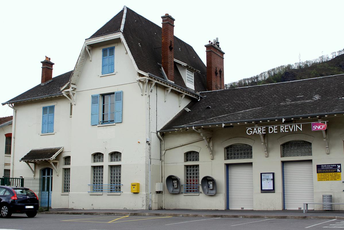 Gare de Revin